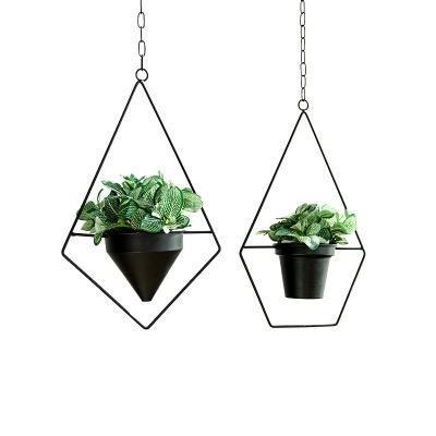 China Durable Material Nordic Home Decor Boho Minimalist Metal Hanging Pots For Plant Indoor Outdoor Home Wedding Decor Planter Hanger for sale