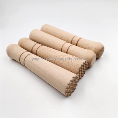 China Viable Custom Fruit Ice Wooden Lemon Shaker Sauerkraut Pounder Pounder Pickle Sticks for sale