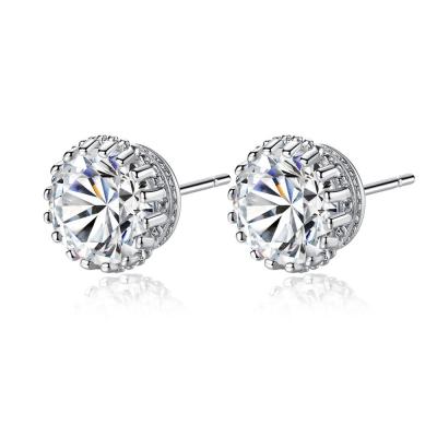 China FASHIONABLE Hot Sale 8mm Good Quality Clear 2ct CZ Glitter Crown Design Women Daily Use Wholesale Cheap Stud Earrings for sale