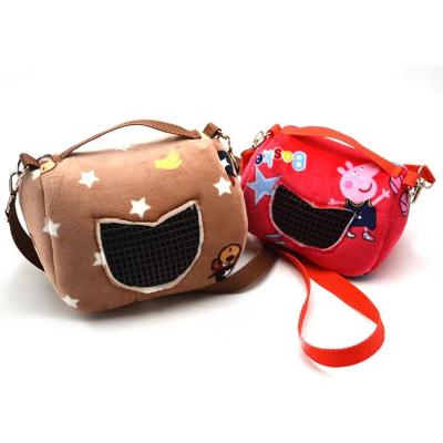 China Suitable Outdoor Portable Backpack Hamster Bag Small Hedgehog Guinea Pig Gliders Breathable Outdoor Animals Sugar Gliders for sale