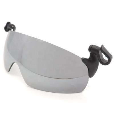 China Fashion Sunglasses Fashion Mirrored Polarized Cap Clip On Sunglasses for sale