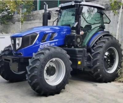 China 220HP Máquina Agrícola Trator 4WD Grande Tamanho 12 mudanças de marcha à venda