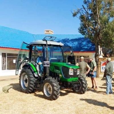 China 120 pk landbouwtractor, grote landbouwtractor met voorlader Te koop