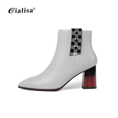 China New Anti-odor design block heel winter keep warm short boots gray women 2019 for sale