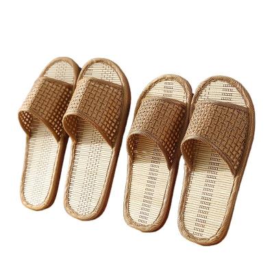 China Fashion Trend Spring Bamboo Rattan Grass Straw Floor Linen Unisex Wooden Slippers Natural Room Carpet Summer Bamboo Home Slippers for sale