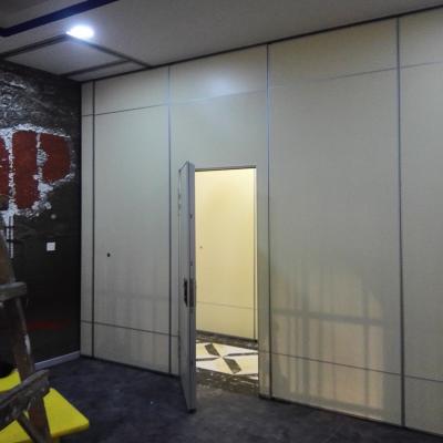 China 6000 MM Height Partition Wall Hotel Sound Proof Partitions Fully Operable for sale