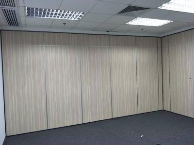 China Movable Hotel Banquet Hall Folding Partition Walls Floor To Ceiling / Movable Room Dividers for sale