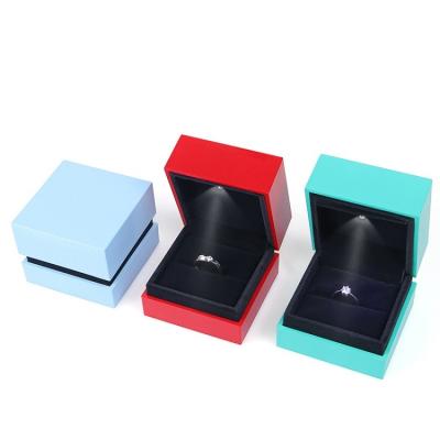 China Classic Elegant Vintage Edge LED Jewelry Necklace Ring Packing Box Eco Friendly Luxury Concave Jewelry for sale