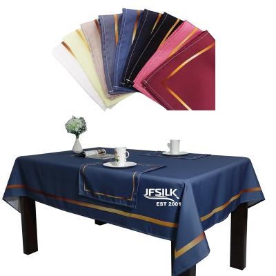 China Table Runner With Napkin Waterproof Polyester Spill Wedding Decorative for sale