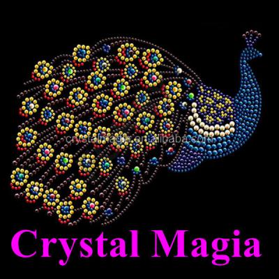 China Flatback 2016 Animal Rhinestone Pattern Peacock Iron On T Shirt Hotfix Crystal Template for sale