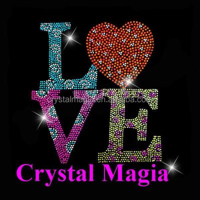 China Crystal Flatback Heat Transfer Rhinestone Heart Garment Sticker Template For T-shirt for sale