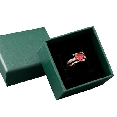 China Eco-friendly Lenny Pattern Dark Green Earrings Necklace Jewelry Box Fashion Bangle Jewelry Box for sale