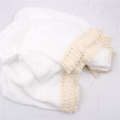 China Anti-Static Cotton Gauze Baby Fringed Lace Padded Blanket Newborn Comforter Blanket 4/6/8 Layer Can Be Customized for sale