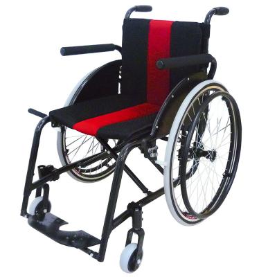 Chine Fauteuil roulant léger pliant en aluminium de sport des loisirs 7003 à vendre