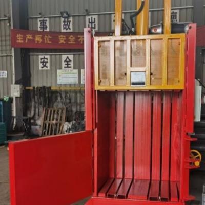 China 380v Vertical Cardboard Baler Recycling Waste Cardboard 1550*760 for sale