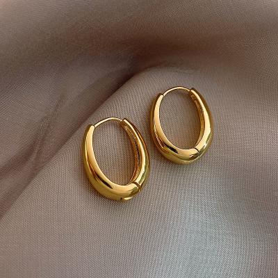 China 2021 FASHIONABLE Classic 18K Gold Copper Alloy Metal Circle Smooth Oval Ladies Shape Jewelry Temperament Girl's Daily Earrings For Woman for sale