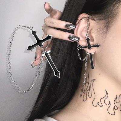 China 2021 Trendy Fashion Trendy Disco Exaggerate Cool Vintage Girls Jewerly Sting Cross Chain Earrings For Women for sale