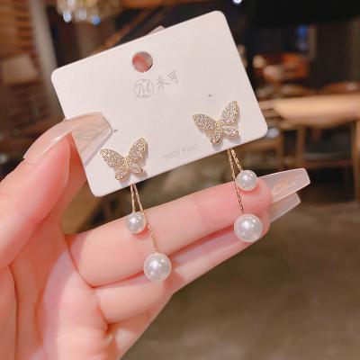 China Vintage 925 Silver Needle Gold Plated Rhinestone Copper Zircon Butterfly Tassel Pearl Earrings for sale