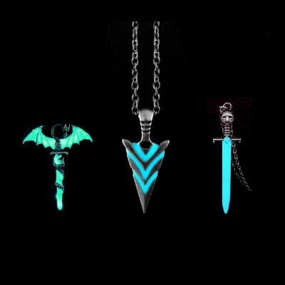 China 2021 CLASSIC Light Glow Halloween Gifts Knight Spear Arrow Necklace Luminous Glowing Glow in the Dark Halloween Pendant Necklace for sale