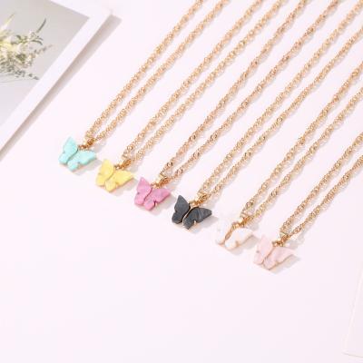 China Fashion exquisite and fashionable 2021 fashionable and exquisite clavicle gift chain for lady color butterfly soft acrylic necklace for sale