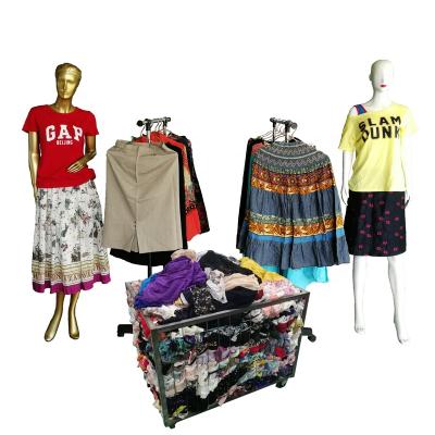 China Second Hand Used Casual 4 Ladies Skirt Pacas Racing Dress Singapore Supplier 100 Kgs Used Clothes for sale