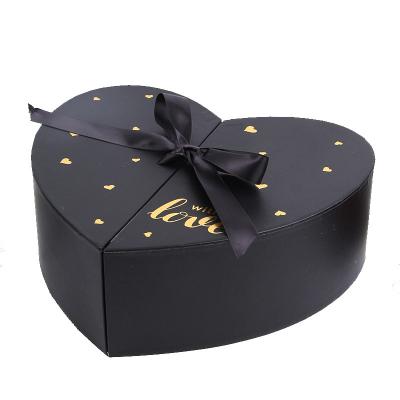 China Recyclable Luxury Chocolate Flower Gift Boxes Valentine's Day Heart Shaped Packaging Gift Boxes for sale