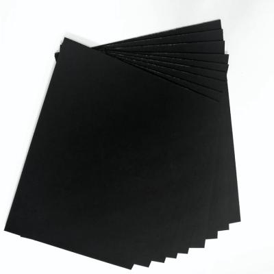 China Wholesale Recycled Materials Factory Black Cardboard 120 150 200gsm In Sheet Or Roll for sale