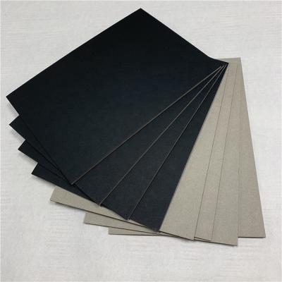 China Anticurl Thickness 1-3mm Laminated Black Cardboard Cardboard Gray Back For Boxes for sale