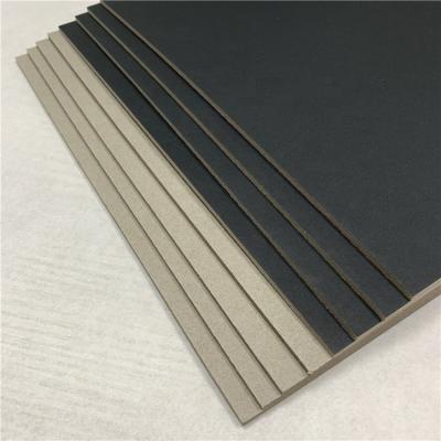 China Good Quality One Side Anticurl Gray Back 600gsm 650gsm Black Painted Black Cardboard for sale