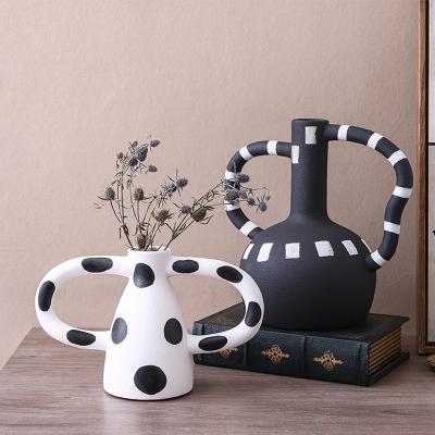 China Nordic Modern Scandinavian Black Stain Cow Color Hand Paint White Vase Decor for sale