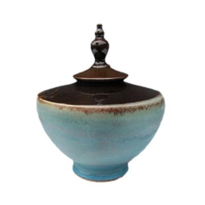 China Factory direct custom style European handmade ceramic cremation urns for adult funeral urn of human ashes for sale