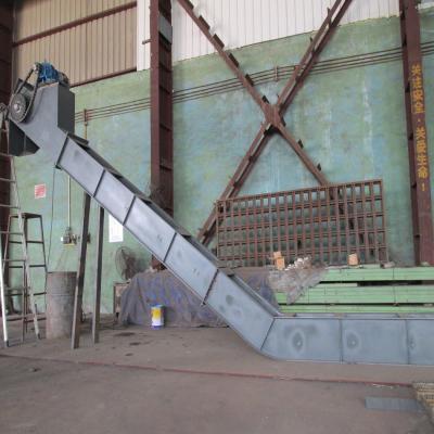 China Fire Resistant Overwhelm Price Stainless Steel Slat Scraper Chain Conveyor for sale