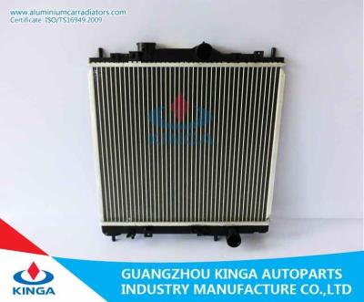 China De Radiatoroem van 92-MT Mitsubishi van het plastic Tankveulen 'MB660540/MB66059 Te koop