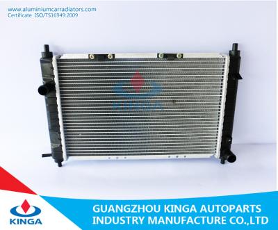 Cina Radiatore automatico dell'automobile del radiatore della TA PA16mm del radiatore Matiz'98 di Daewoo con il carro armato in vendita