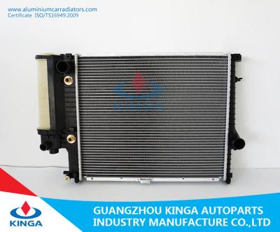 China 1468469/ Radiador de alumínio de 1719309 BMW para 520I/525I'88-E34 no tamanho de núcleo 32mm à venda