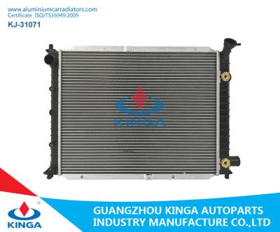 Chine Radiateur en aluminium argenté de Ford, système de refroidissement 2002 de Ford Escort soudant les pièces de rechange automatiques de voiture à vendre