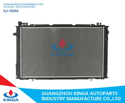 Chine Essence de Nissan soudant les pièces de rechange en aluminium de plastique 21410-1y02A de voiture de radiateur à vendre