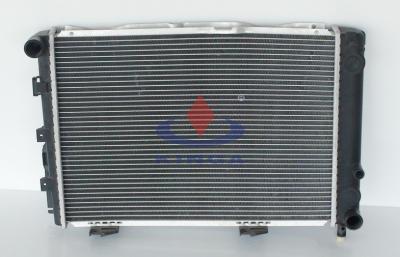 China High cooling efficiency auto repair radiator Of BENZ W124 / 200D / 250 TD 1984 1993 MT for sale