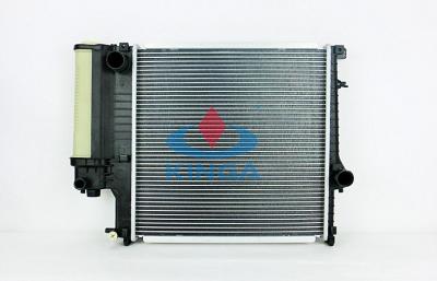 Cina Sostituzione automatica del radiatore di BMW dell'automobile dello scambiatore di calore per 316/318/320/325' 90 in vendita