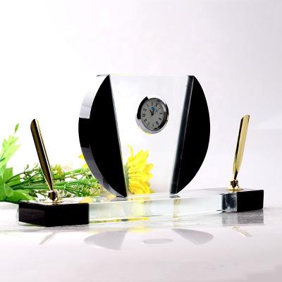 China Desktop Decor K9 Crystal Clock With Pen Desk Monochrome Gift Europe Style Decoration Table Stand for sale