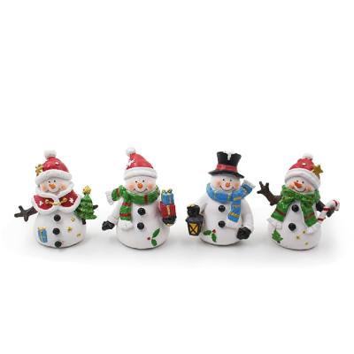 China Christmast Ornament Small Home Decor Resin Snowman Set Christmas Figurine Ornament for sale