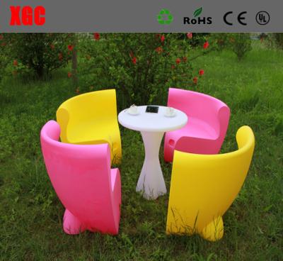 China Fireproof Plastic Outdoor Furniture Single Light Weight Chairs With Rechargeable Batteries for sale