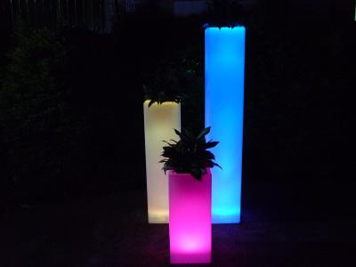 China Plastic Outdoor Yard Decor Illuminated Flower Pots CE UL Approval for sale