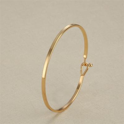 China Casual / Sporty Custom Engrave 5mm Gold Clasp Bracelet Copper Bangle for sale