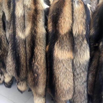 China Wholesale high quality natural raccoon fur pelt animal fur and blue fox skin pelt for sale