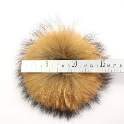 China Wholesale Custom Fluffy Natural Animal Fur Size 15cm Real Raccoon Fur Pom Poms With Snap for sale