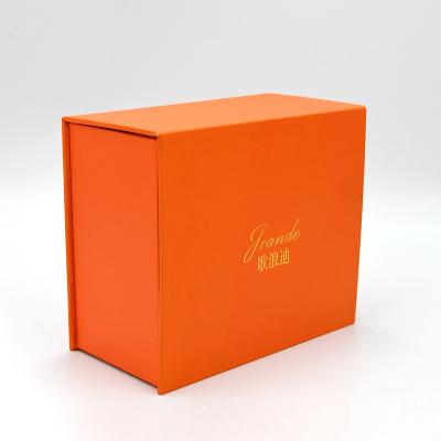 China Recyclable Custom Luxury Book Shaped Cardboard Rigid Magnetic Gift Packaging Box For Mobile Accessories for sale