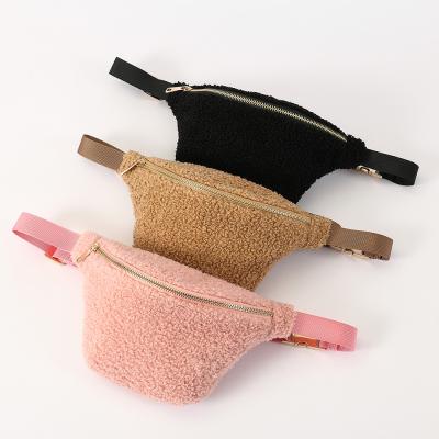 China New Vintage Winter Portable Custom Fanny Pack Fashion Waterproof Women Waist Bag for sale