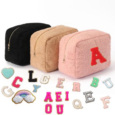 China For Winter Season Fashion New Winter Trends Brown Sherpa Fleece Plush Zipper Wallet Pocket Cute Cosmetic Bag Pink Black Custom Coin Purse Wholesale for sale