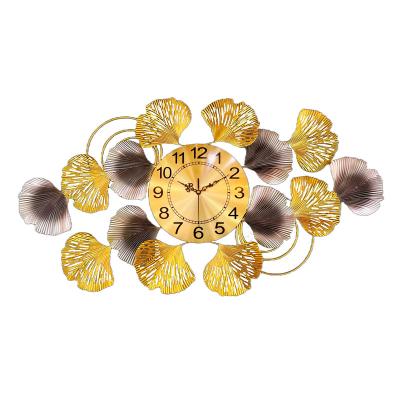 China Creative high-grade antique luxury simple art household living room wall clock leaf Ginkgo metal style clock for sale